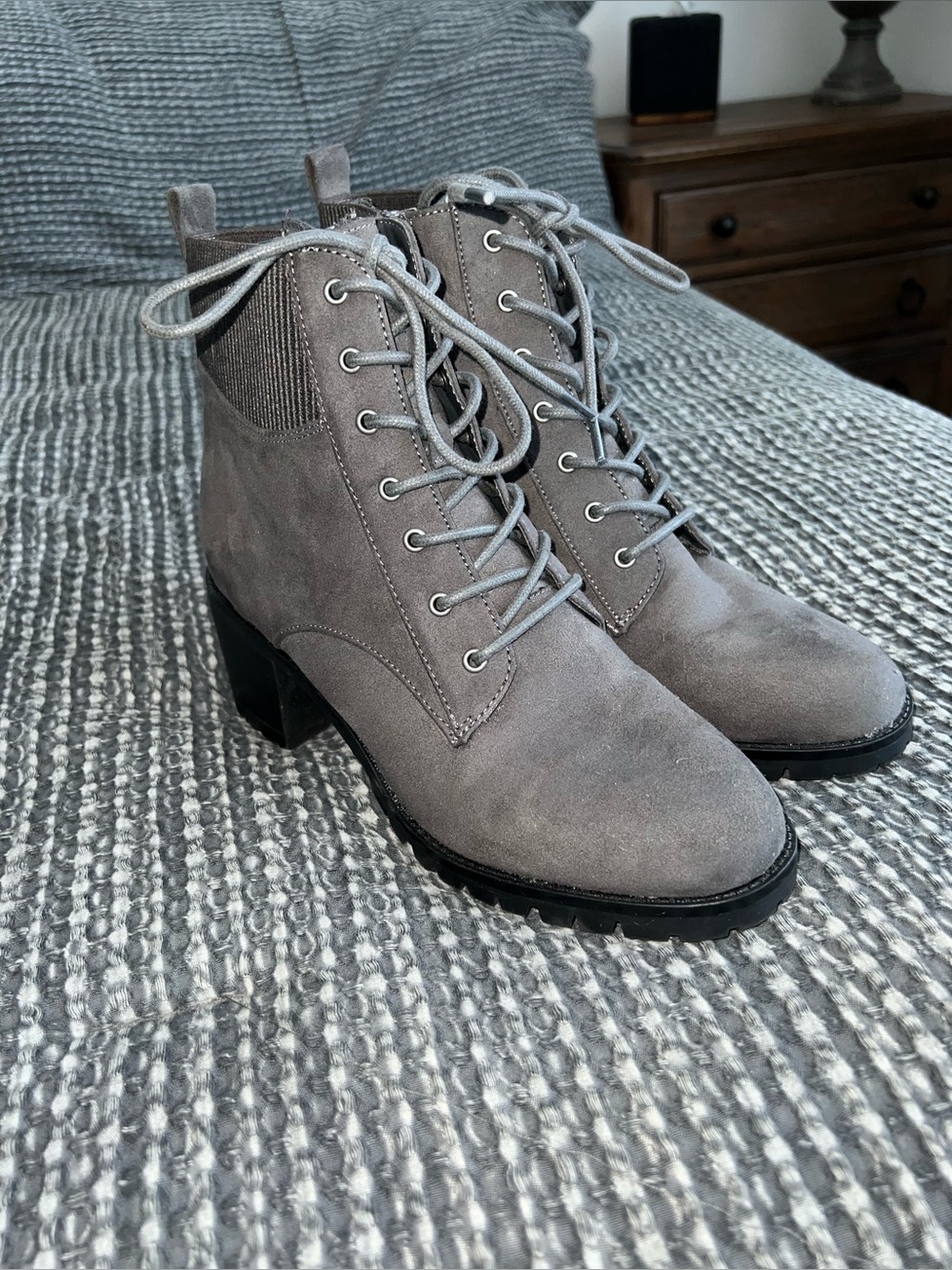 Women’s Gray Suede Lace-Up/Side Zip Block Heel Ankle Boots